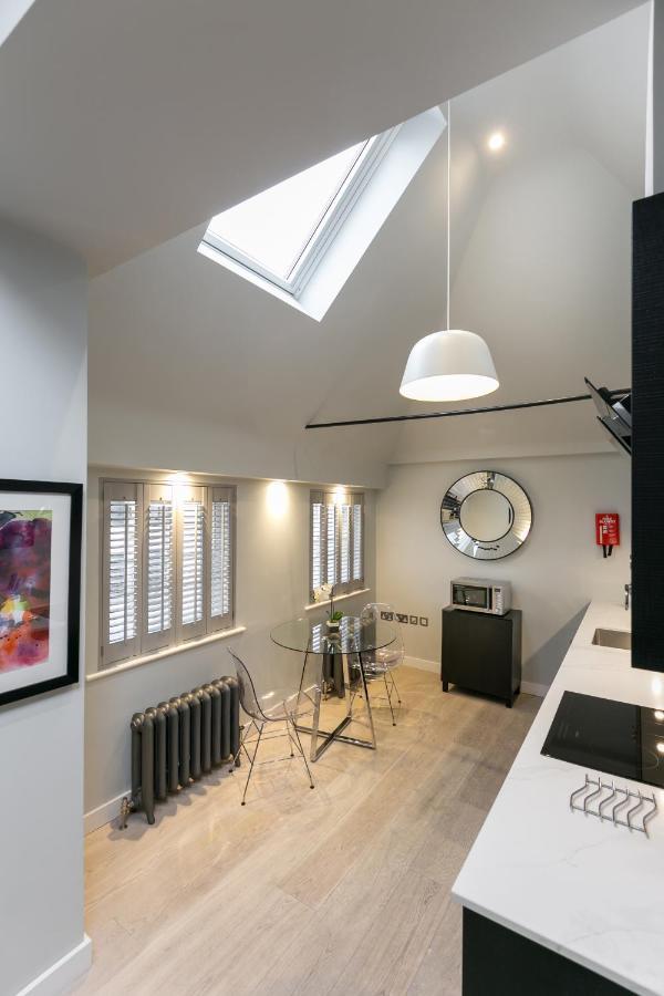 Urban Chic - Wellington Apartment London Exterior photo